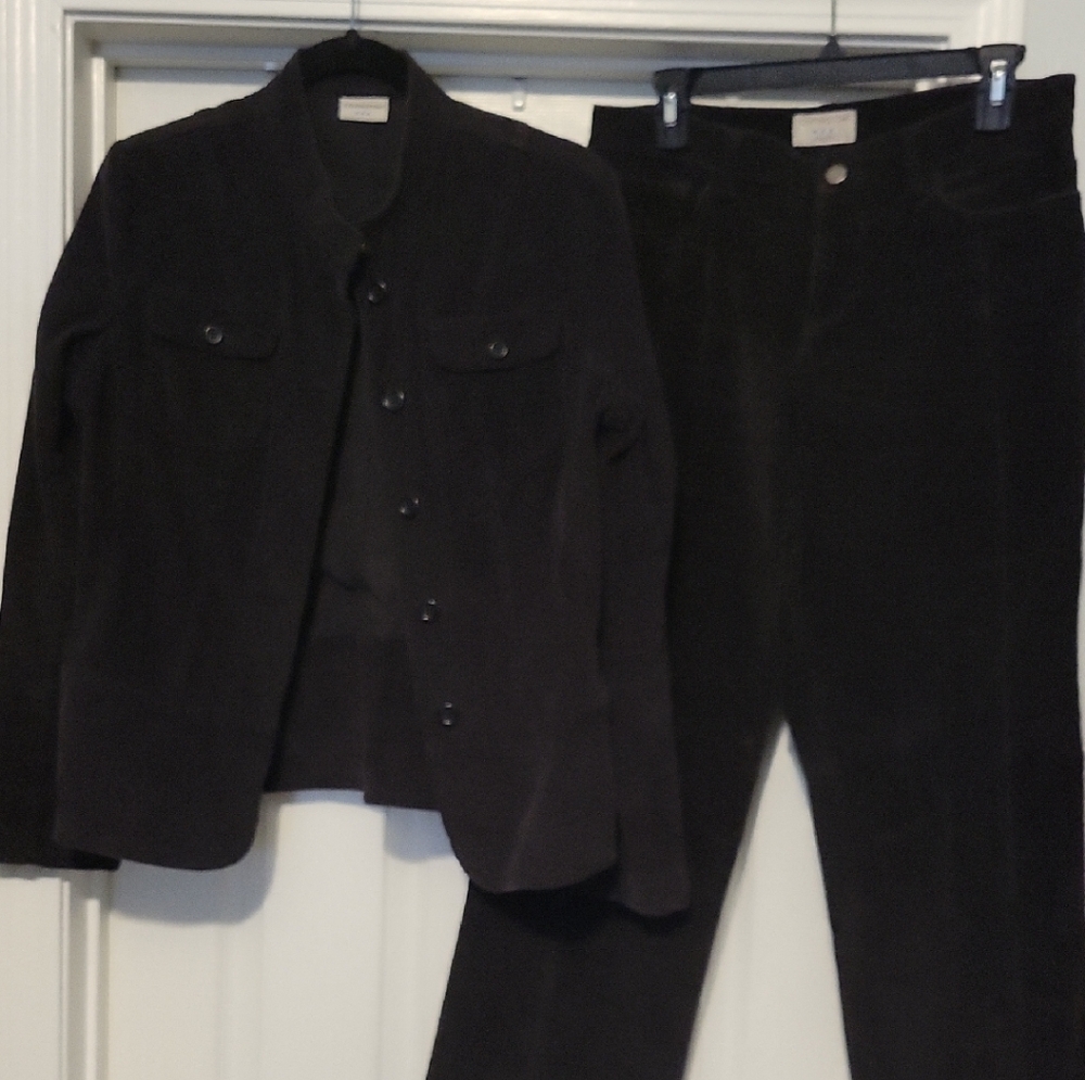 Covington Black Women's Pantsuit Ensemble